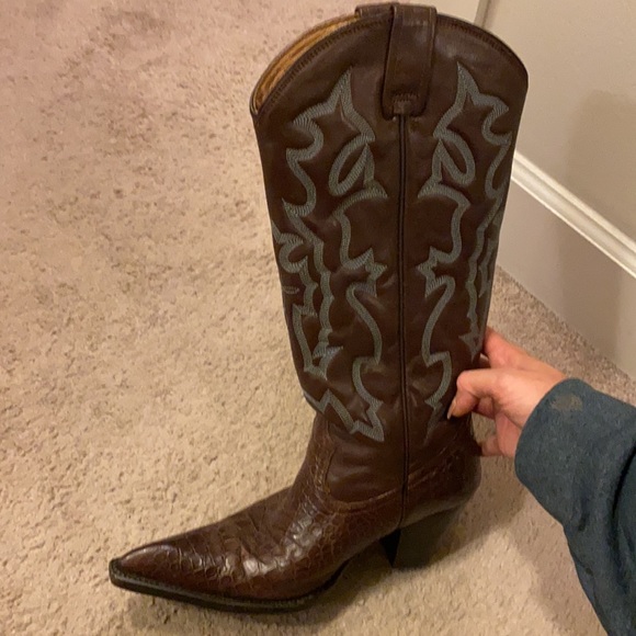 Western Boots - Picture 2 of 4